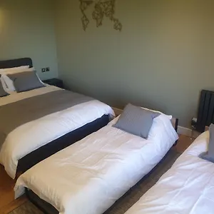 Guest house Open Acres And Airport Parking, Backwell